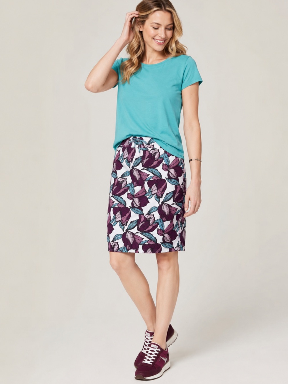 LOFT Floral Pencil Skirt in Burgundy, Teal, White 6p